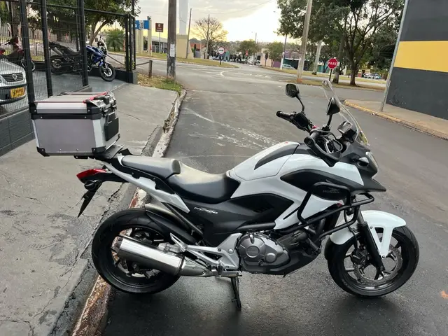 Carro Honda NC 700X 2013 STD