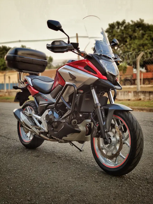 Carro Honda NC 750X 2018 STD