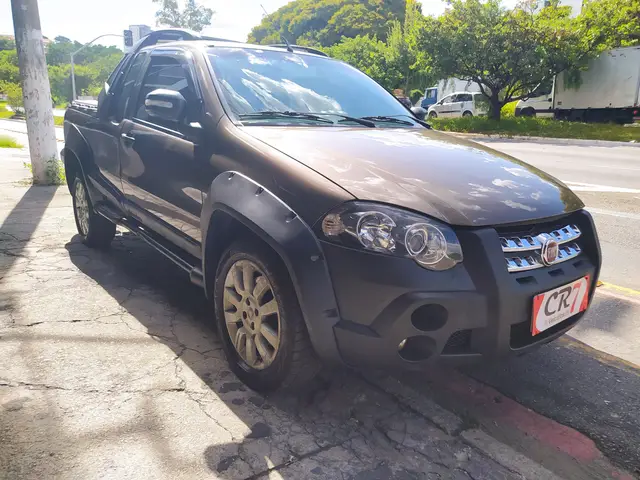 Carro Fiat Strada 2011 Adventure Locker 1.8 16V (Cabine Estendida)