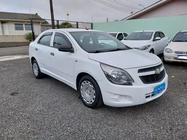 Carro Chevrolet Cobalt 2013 LS 1.4 8V (Flex)