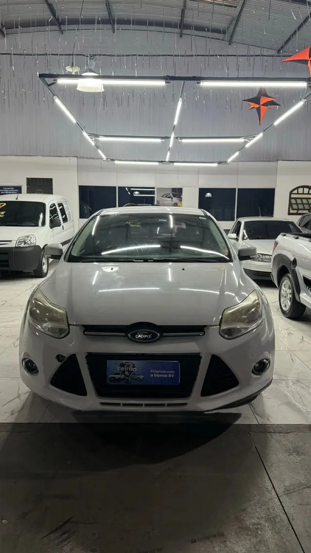 Carro Ford Focus Hatch 2014 S 1.6 16V TiVCT