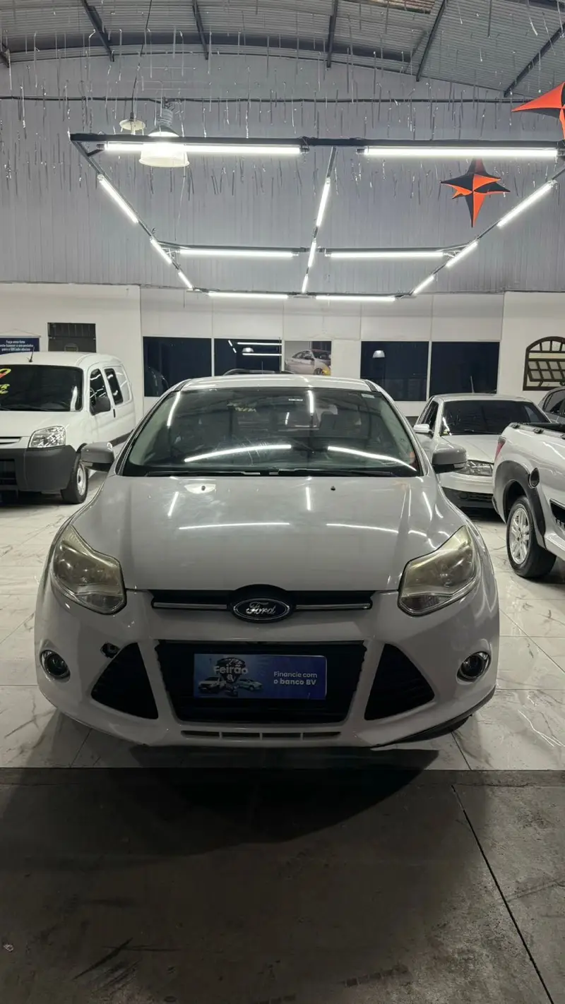 Ford Focus Hatch S 1.6 16V TiVCT
