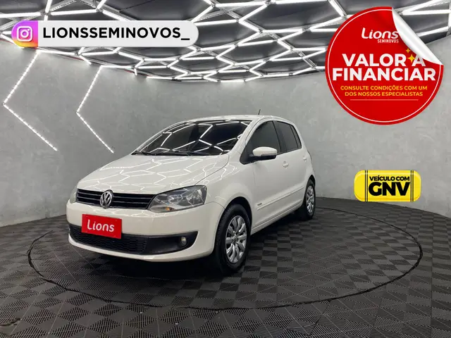 Carro Volkswagen Fox 2014 1.6 VHT (Flex)