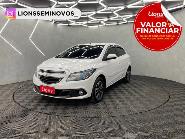 Carro Chevrolet Onix 2014 1.4 LTZ SPE/4 (Aut)