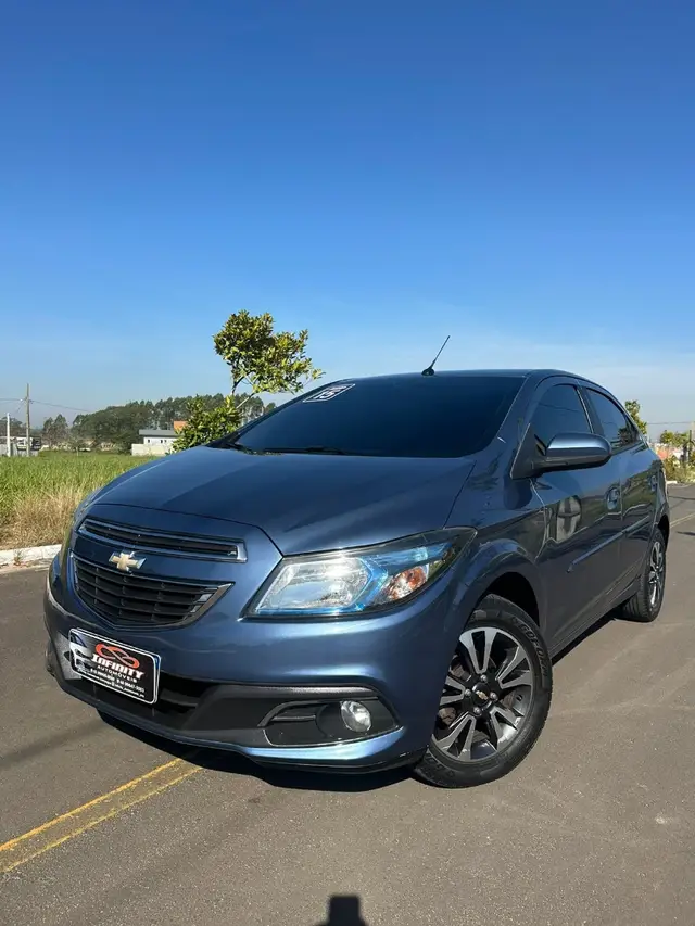 Carro Chevrolet Onix 2015 1.4 LTZ SPE/4 (Aut)