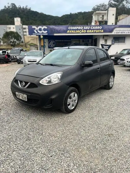 Carro Nissan March 2017 1.0 12V (Flex)