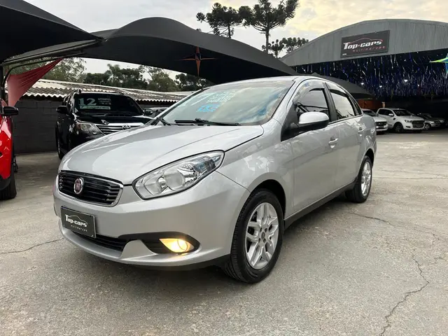 Carro Fiat Grand Siena 2017 Essence 1.6 16V Dualogic (Flex)