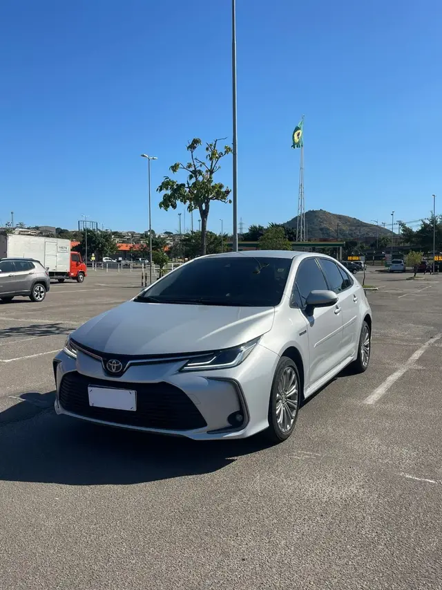 Carro Toyota Corolla 2021 1.8 VVT-I HYBRID FLEX ALTIS CVT