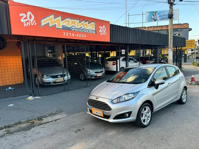 Carro Ford Fiesta Sedan 2017 SEL 1.6