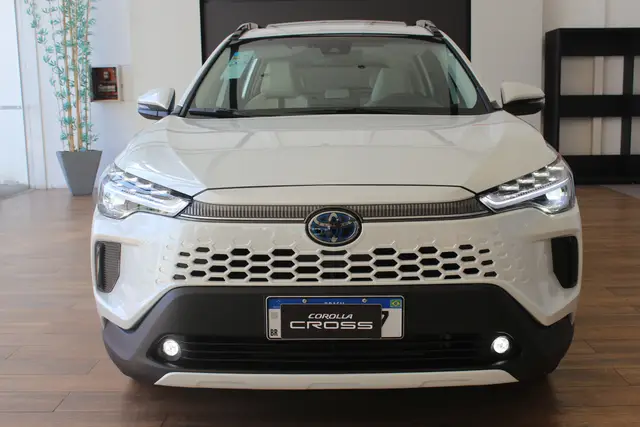 Carro Toyota Corolla Cross 2026 XRX Hybrid 1.8
