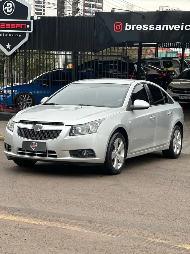 Carro Chevrolet Cruze 2014 LT 1.8 16V Ecotec (Flex)