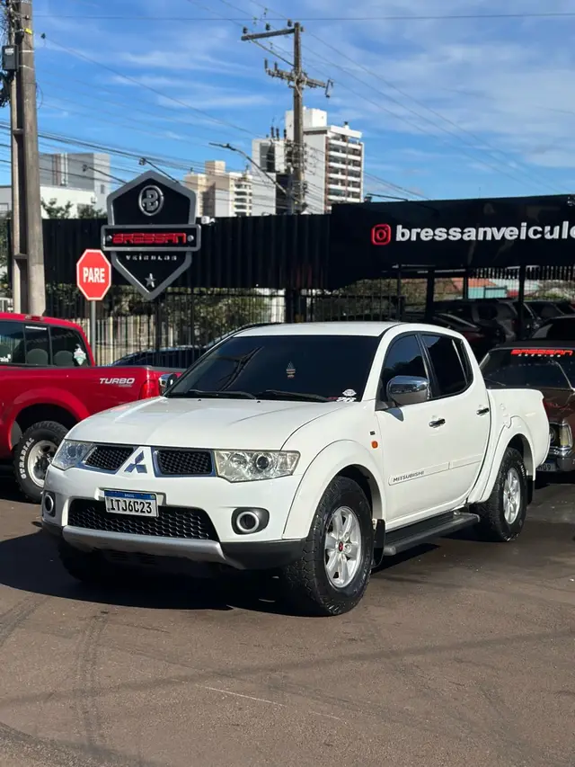 Carro Mitsubishi L200 Triton Sport 2013 3.5 V6 (Flex) (Aut)