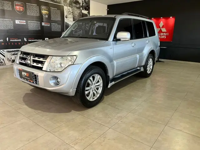 Carro Mitsubishi Pajero Full 2012 3.2 DI-D 5D HPE 4WD