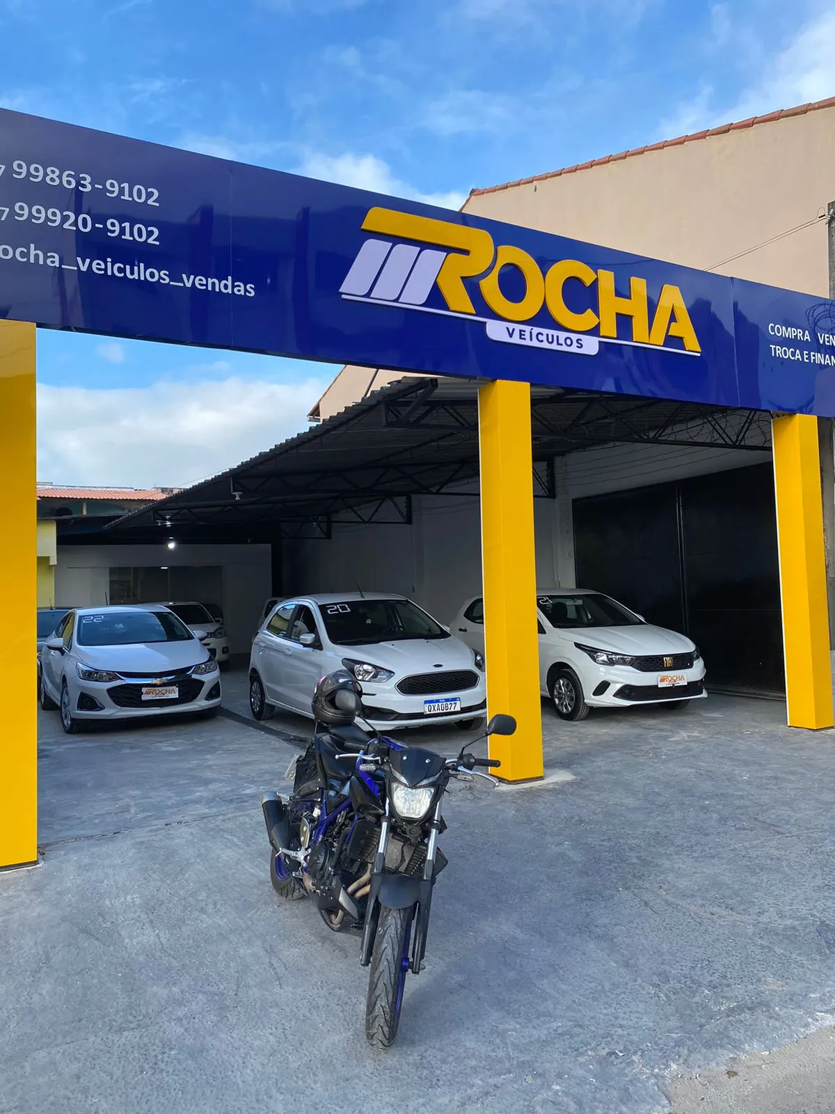 Fachada da loja Rocha Veiculos - São Mateus - ES