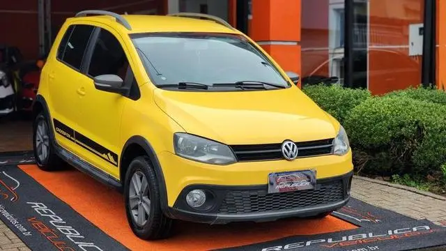Carro Volkswagen CrossFox 2012 1.6 VHT (Flex)