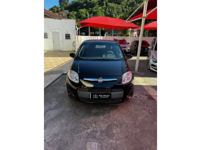Carro Fiat Palio 2014 Attractive 1.0 8V (Flex)