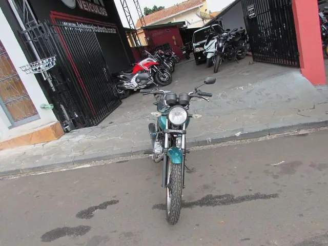 Moto Honda CG 125 2003 Titan KSE