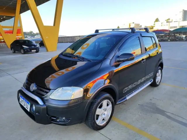 Carro Volkswagen CrossFox 2005 1.6 (Flex)