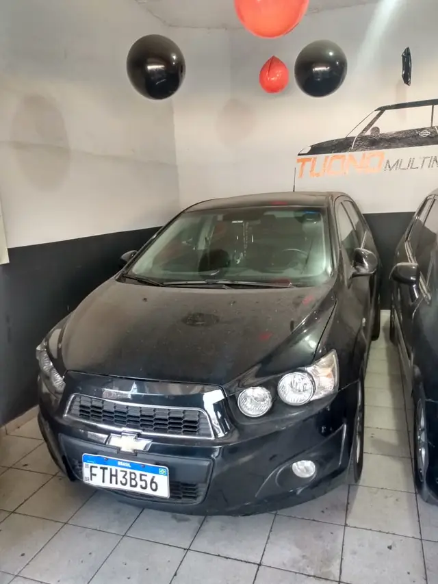Carro Chevrolet Sonic 2014 Hatch LTZ 1.6 (Aut)