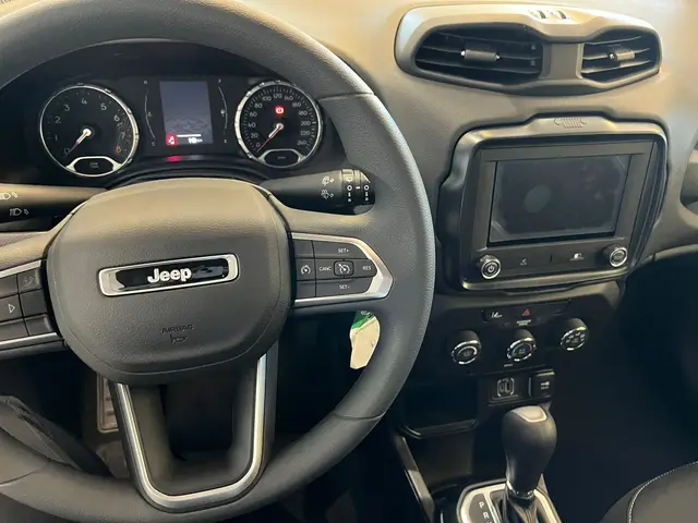 Carro Jeep Renegade 2024 T270 1.3 Turbo 4x2