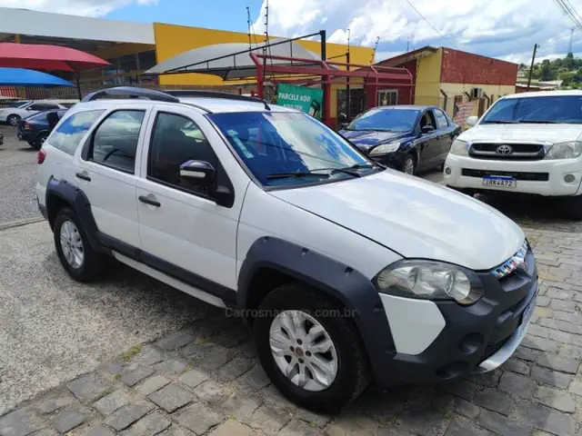 Carro Fiat Palio Weekend 2013 Adventure 1.8 16V (Flex)