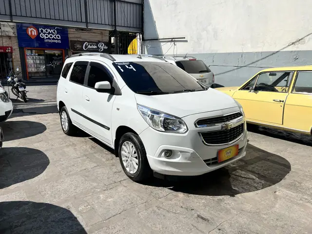 Carro Chevrolet Spin 2014 LT 5S 1.8 (Flex)