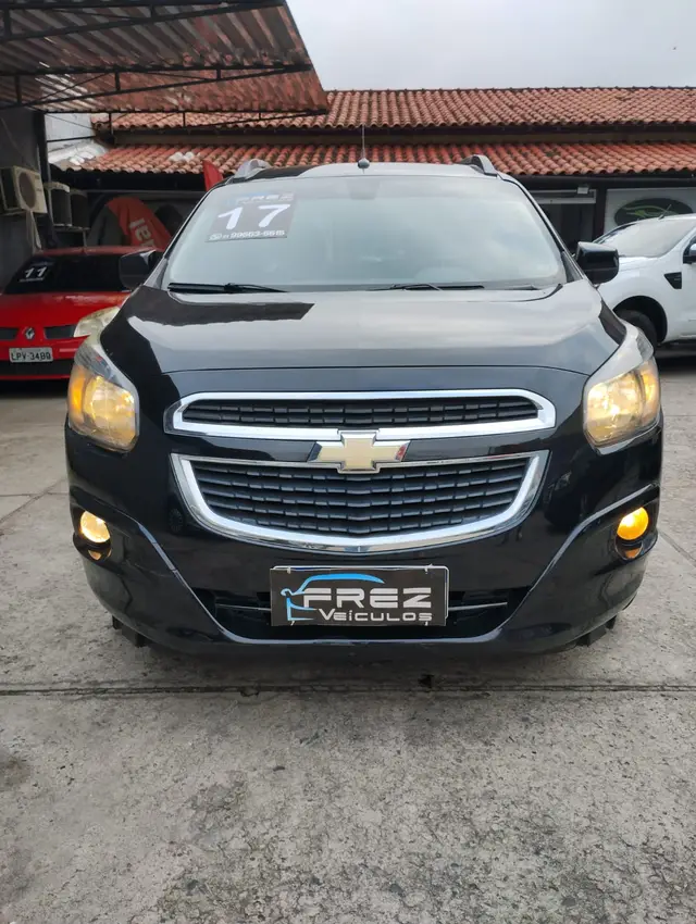 Carro Chevrolet Spin 2017 Advantage 5S 1.8 (Flex) (Aut)