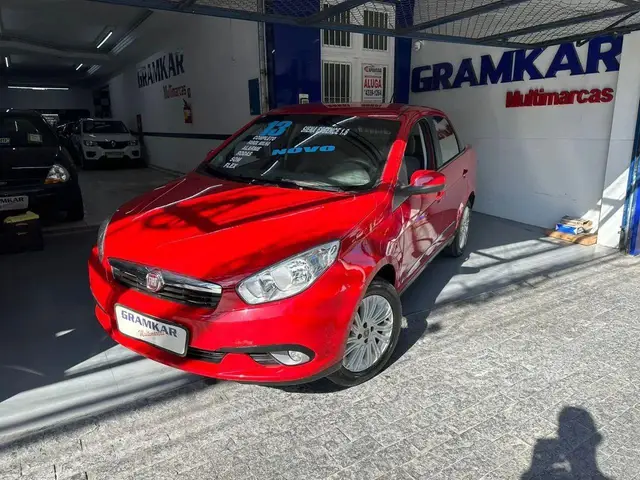 Carro Fiat Grand Siena 2013 Essence 1.6 16V (Flex)