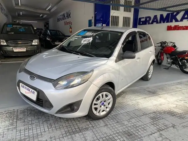 Carro Ford Fiesta Hatch 2014 SE 1.6