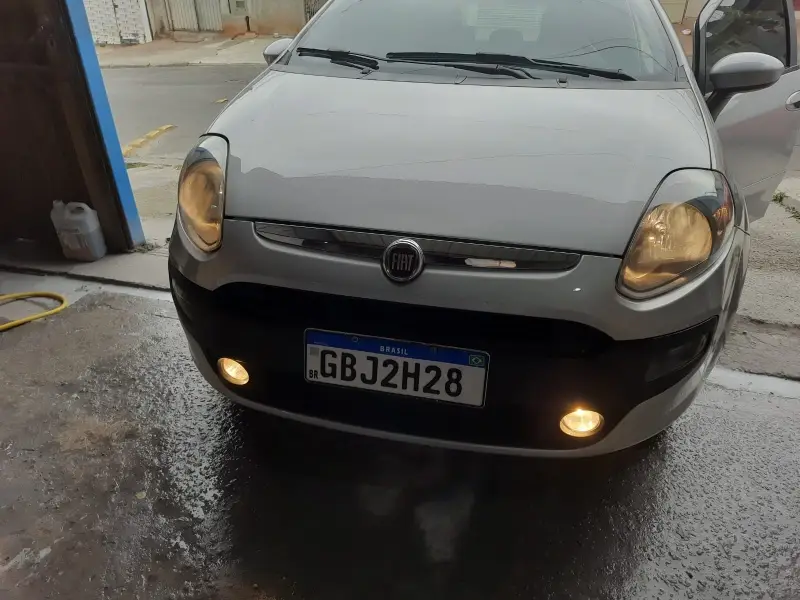 Fiat Punto Essence 1.6 16V (Flex)