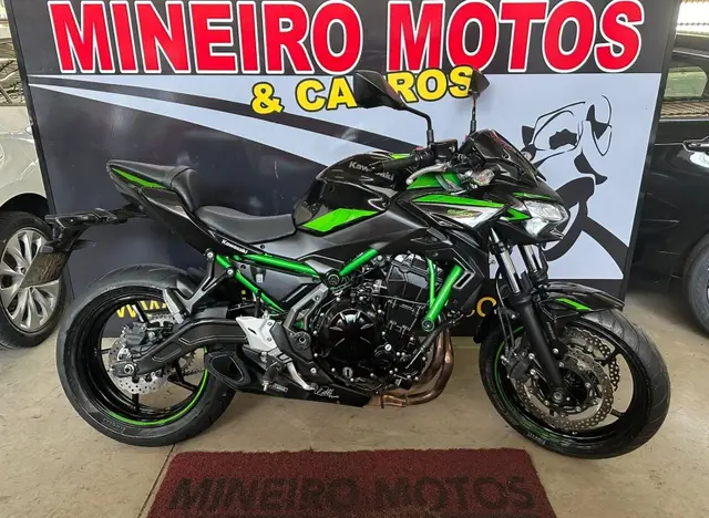 Carro Kawasaki Z 650 2022 SE ABS