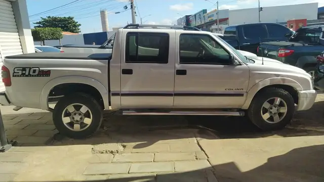 Carro Chevrolet S10 Cabine Dupla 2006 S10 Tornado 4x4 2.8 Turbo Electronic (Cab Dupla)