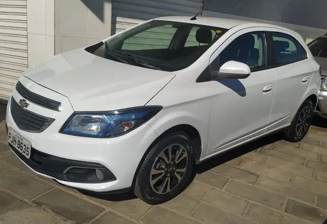 Carro Chevrolet Onix 2015 1.4 LTZ SPE/4 (Aut)