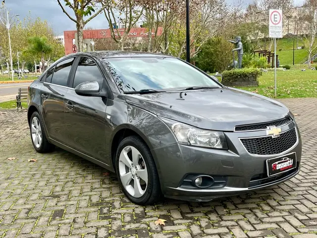Carro Chevrolet Cruze 2013 LT 1.8 16V Ecotec (Flex)