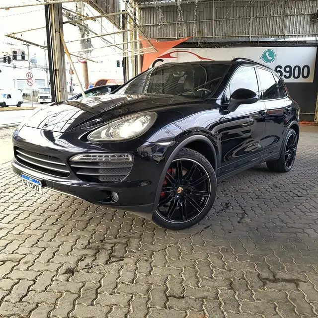 Carro Porsche Cayenne 2012 4.8 Turbo 4WD