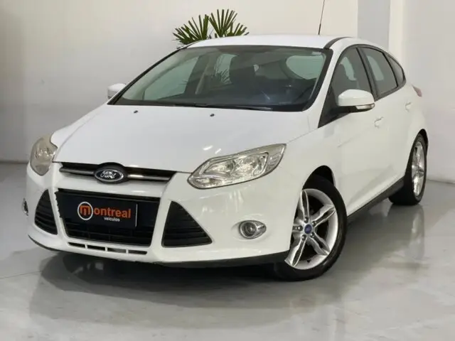 Carro Ford Focus Hatch 2015 SE 1.6 16V TiVCT