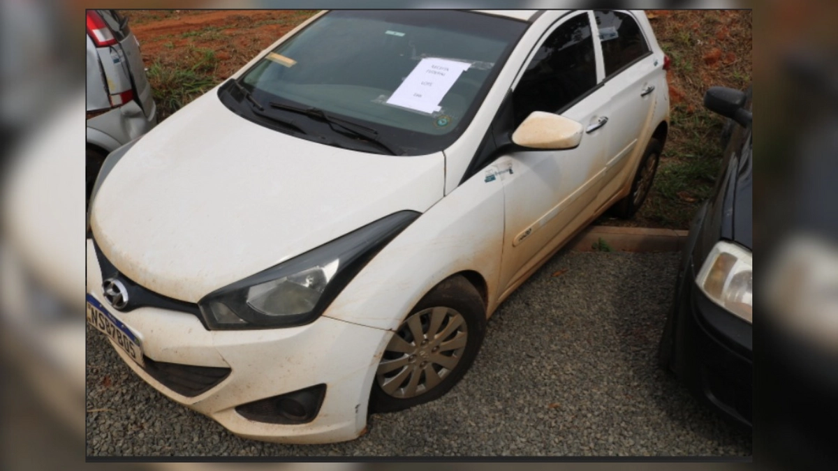 Edital tem uma série de carros populares e clássicos com preços abaixo dos R$ 10 mil