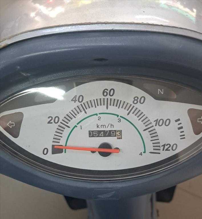 alt=