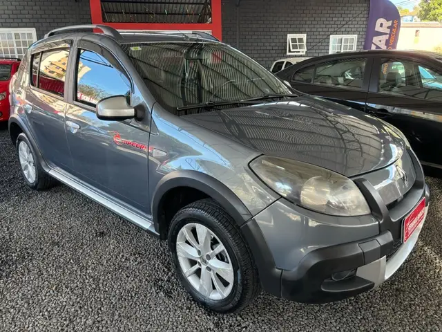 Carro Renault Sandero Stepway 2013 1.6 8V (Flex)