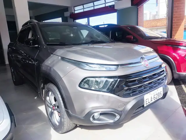 Carro Fiat Toro 2020 Volcano 2.4 AT9 4x2 (Flex)