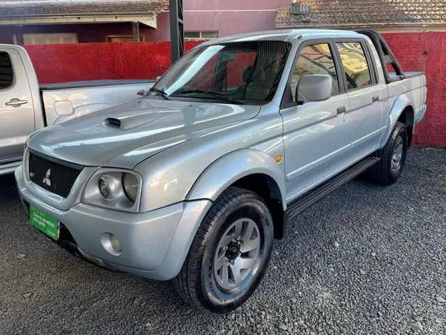 Carro Mitsubishi L200 2006 L 200 GLS 4x4 2.5 Turbo (nova série) (cab. dupla)