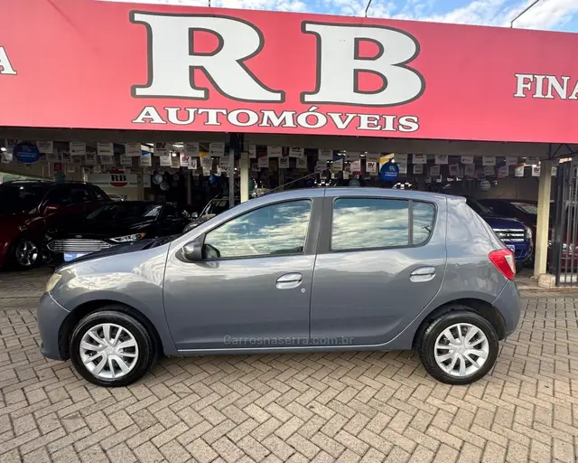 Carro Renault Sandero 2015 Expression 1.0 16V (Flex)