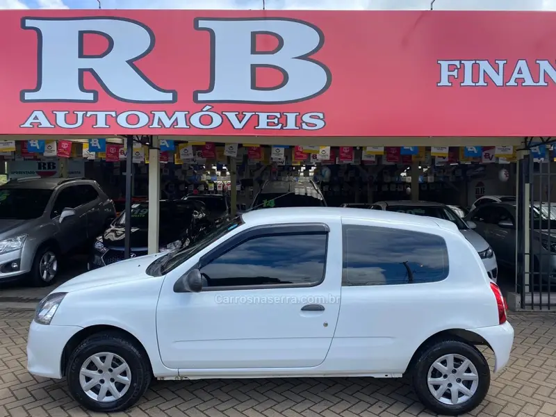 Renault Clio Authentique 1.0 16V (Flex) 2p