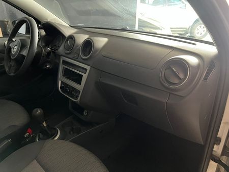 Gol 1.6 VHT City (Flex) 4p