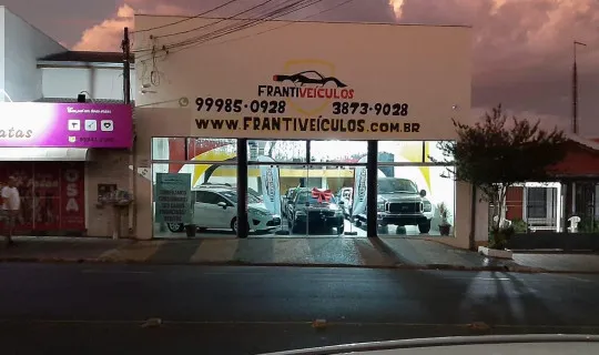 Fachada da loja Franti Veículos - Sumaré - SP