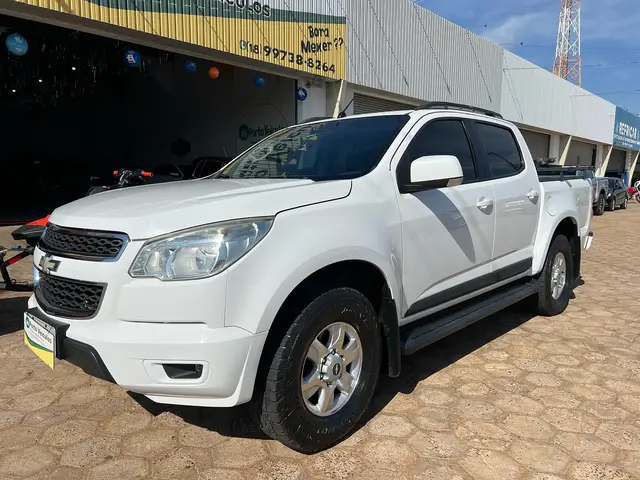 Carro Chevrolet S10 Cabine Dupla 2013 S10 LS 2.4 4x2 (Cab Dupla) (Flex)