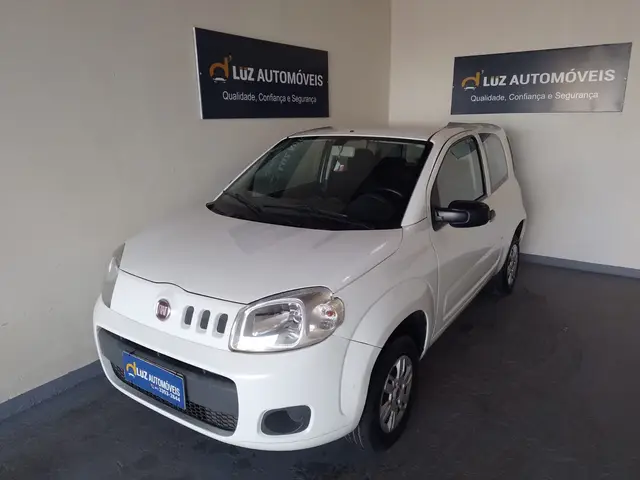 Carro Fiat Uno 2015 Vivace 1.0 8V (Flex) 2p