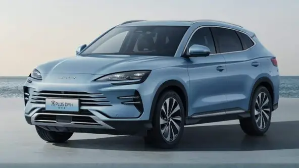 SUV médio chinês é o mais vendido entre os híbridos e quer seguir na ponta da tabela com a cara nova 