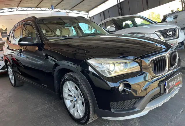 Carro BMW X1 2015 2.0 sDrive20i Activeflex