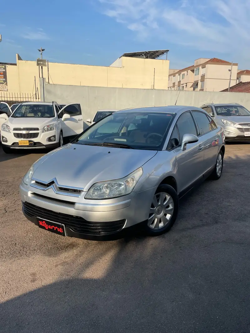 Citroën C4 Pallas GLX 2.0 16V (flex) (aut)